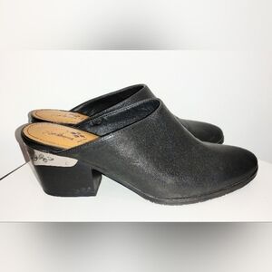 SILVER EMBELLISHED PATRICIA NASH LEATHER MULE